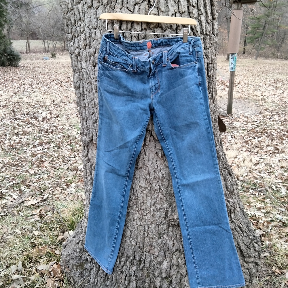 ⬇️Price Drop! ⬇️U by Yanuk boot cut jeans in size 30.